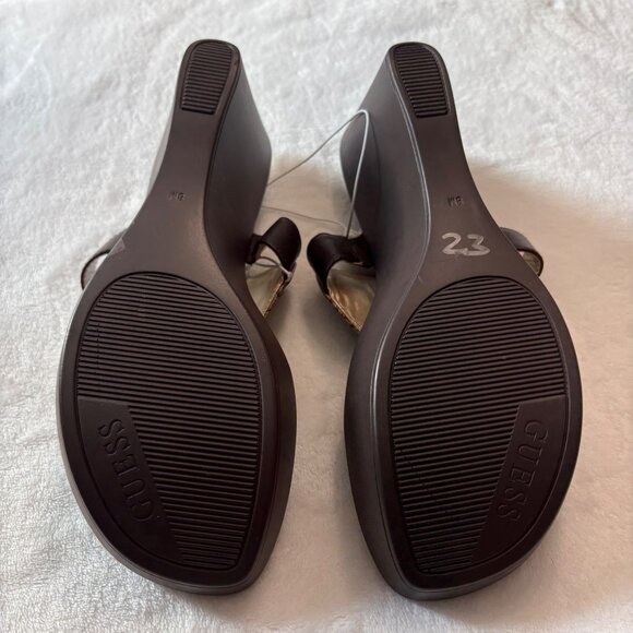 Guess Womens Monogrammed Brown Sandals With Gold Logo & Open-Toe Design Size 8 - Picture 6 of 13